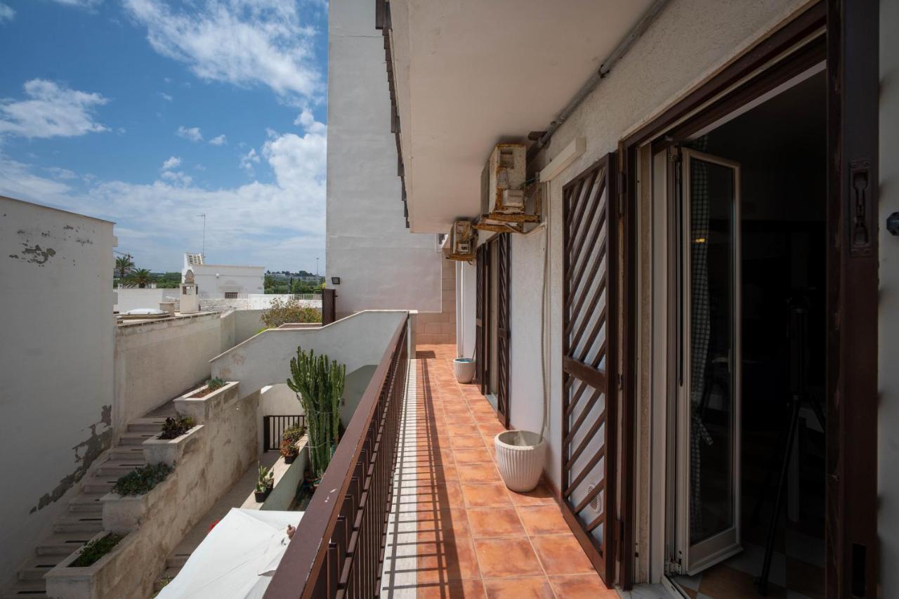 Апартаменти Wepuglia - Casa Sul Ponte Поліньяно-а-Маре Екстер'єр фото